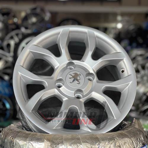 رینگ-فابریک-دنا-توربو-4-پیچ-سایز-16-نقره-ای-شرکتی-تصویر-اصلی